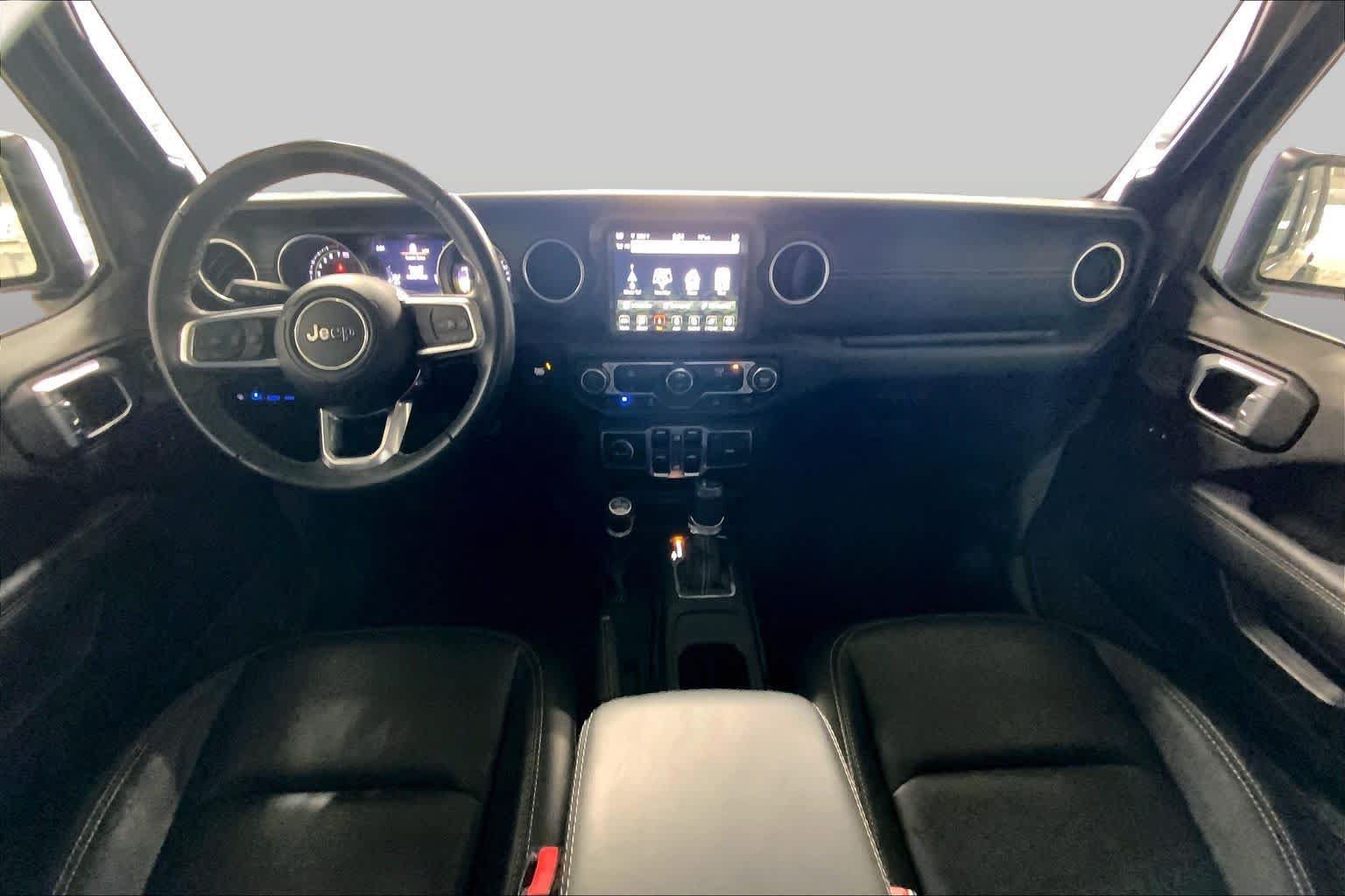 Used 2022 Jeep Wrangler Unlimited Sahara AWD/4WD image 15