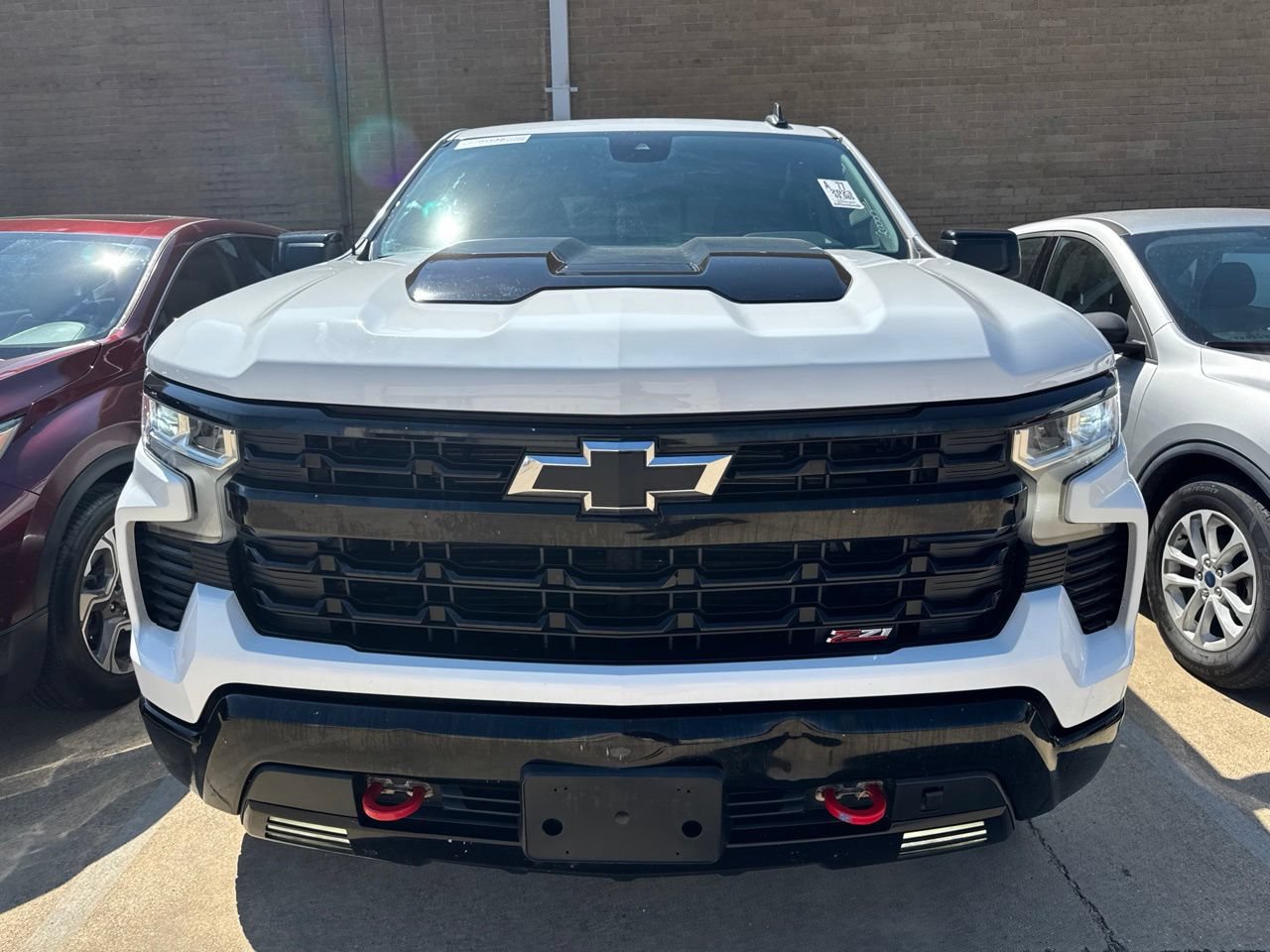 Used 2023 Chevrolet Silverado 1500 LT Trail Boss w/ Convenience Package II AWD/4WD image 2
