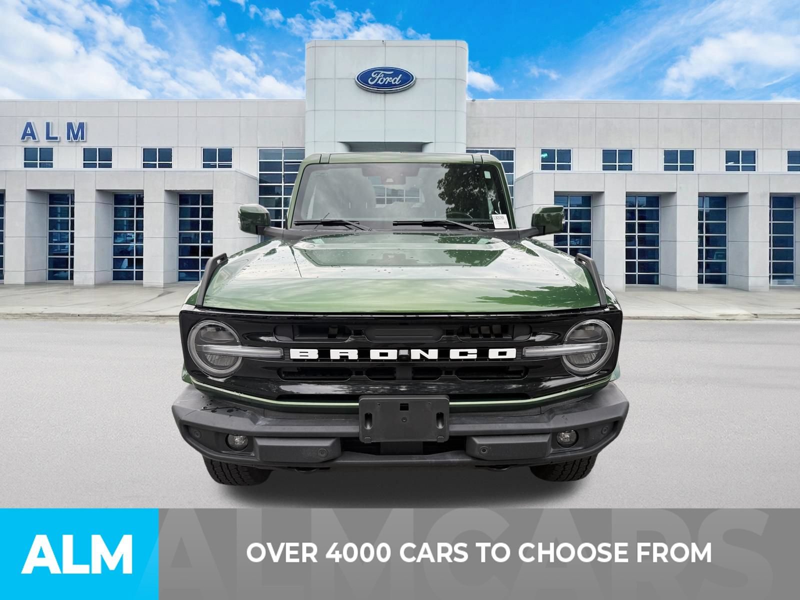 Certified 2025 Ford Bronco Outer Banks AWD/4WD image 2