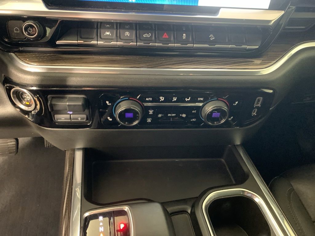 Used 2023 Chevrolet Silverado 1500 LT AWD/4WD image 24