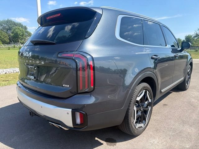 Used 2024 Kia Telluride EX w/ EX Captain's Chair Package AWD/4WD image 7