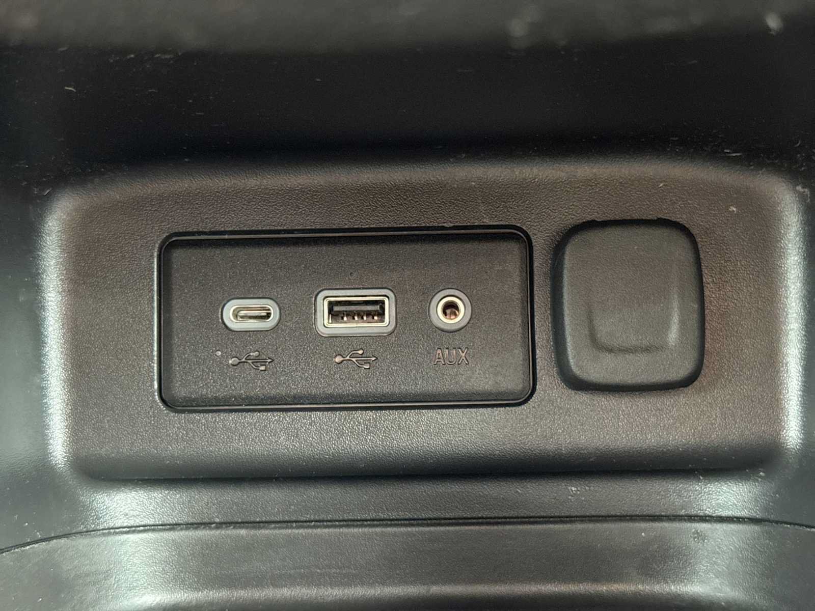 Used 2022 Chevrolet Equinox LT FWD image 29