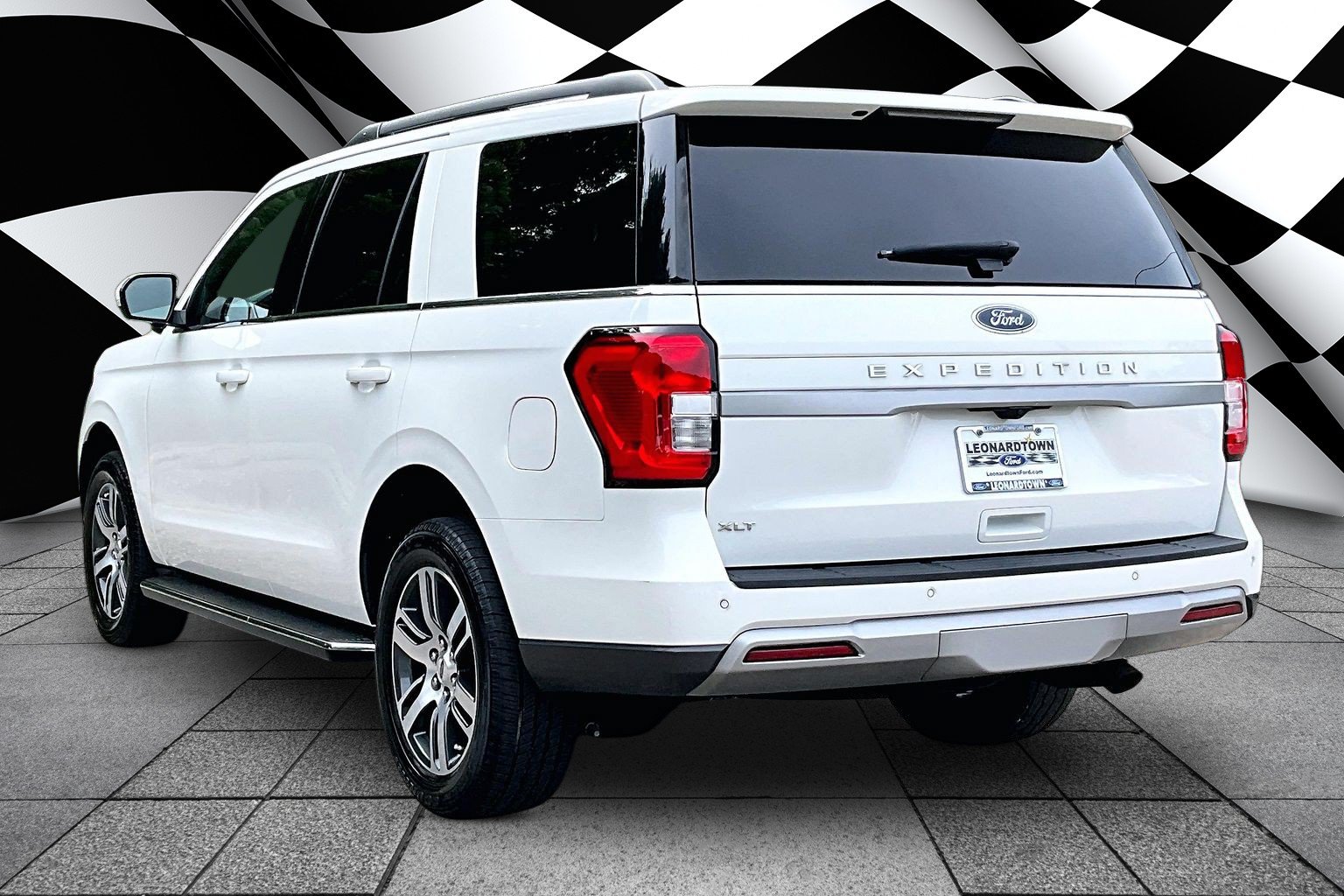 Certified 2023 Ford Expedition XLT AWD/4WD image 12