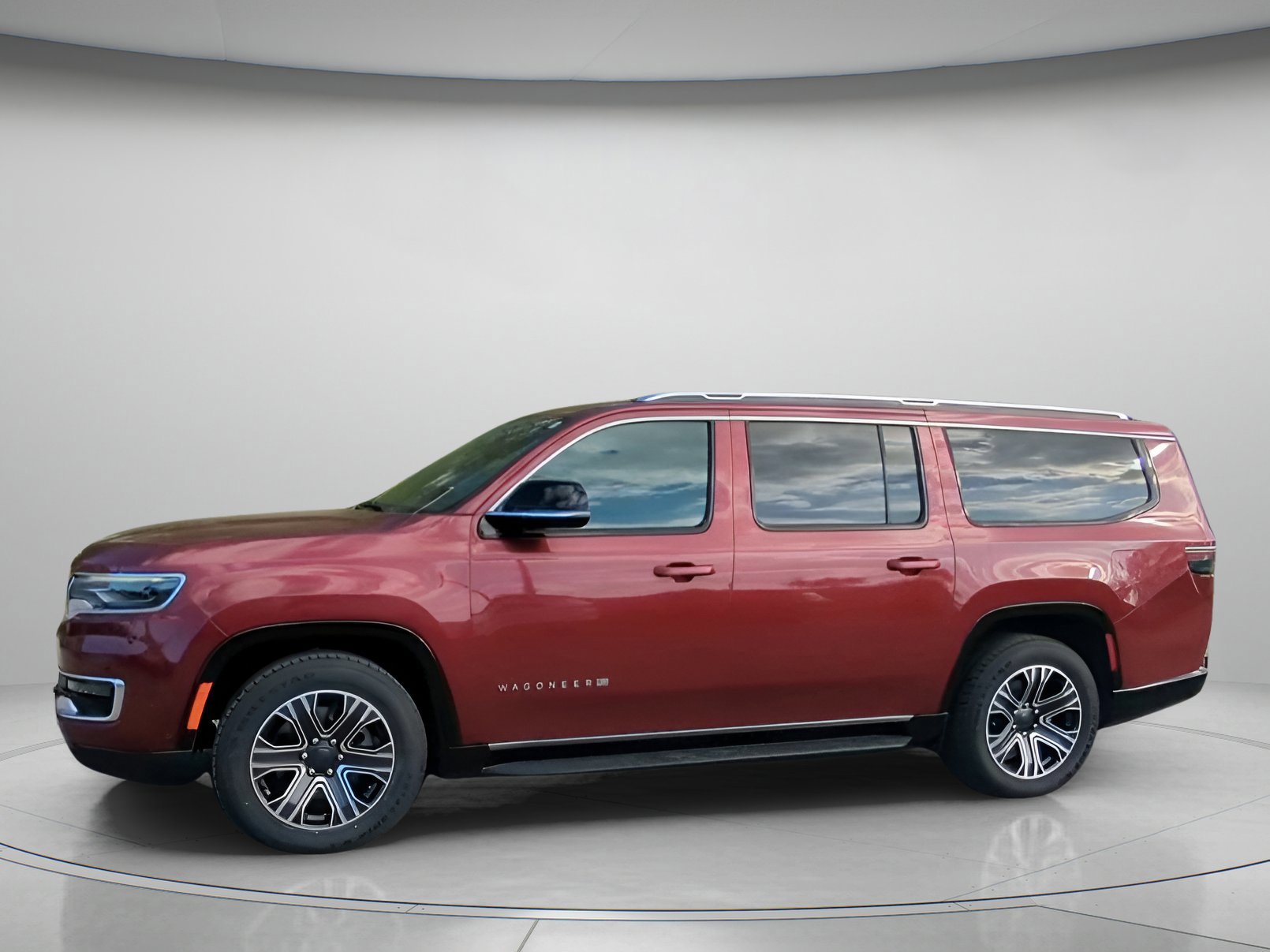 Used 2024 Jeep Wagoneer L Series II w/ Flexible Seating Group image 7