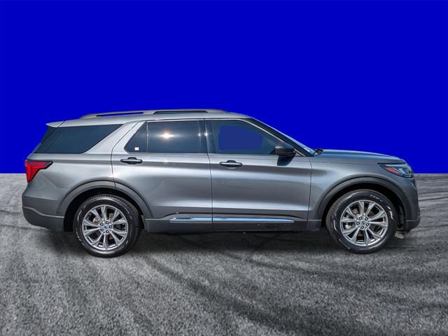 Certified 2025 Ford Explorer Active w/ Active Comfort Package RWD image 3