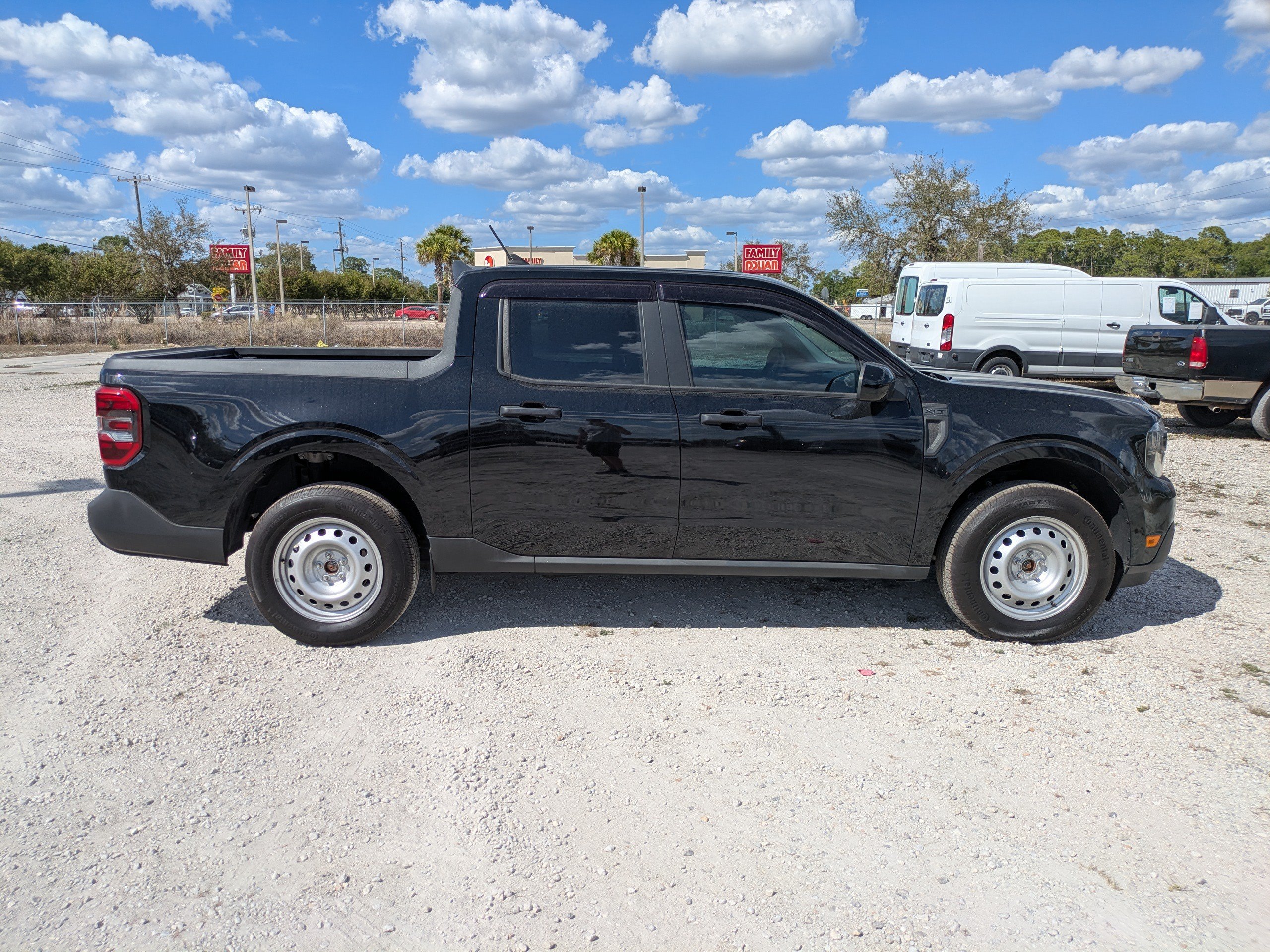 Certified 2023 Ford Maverick XLT w/ Equipment Group 300A Standard AWD/4WD image 3