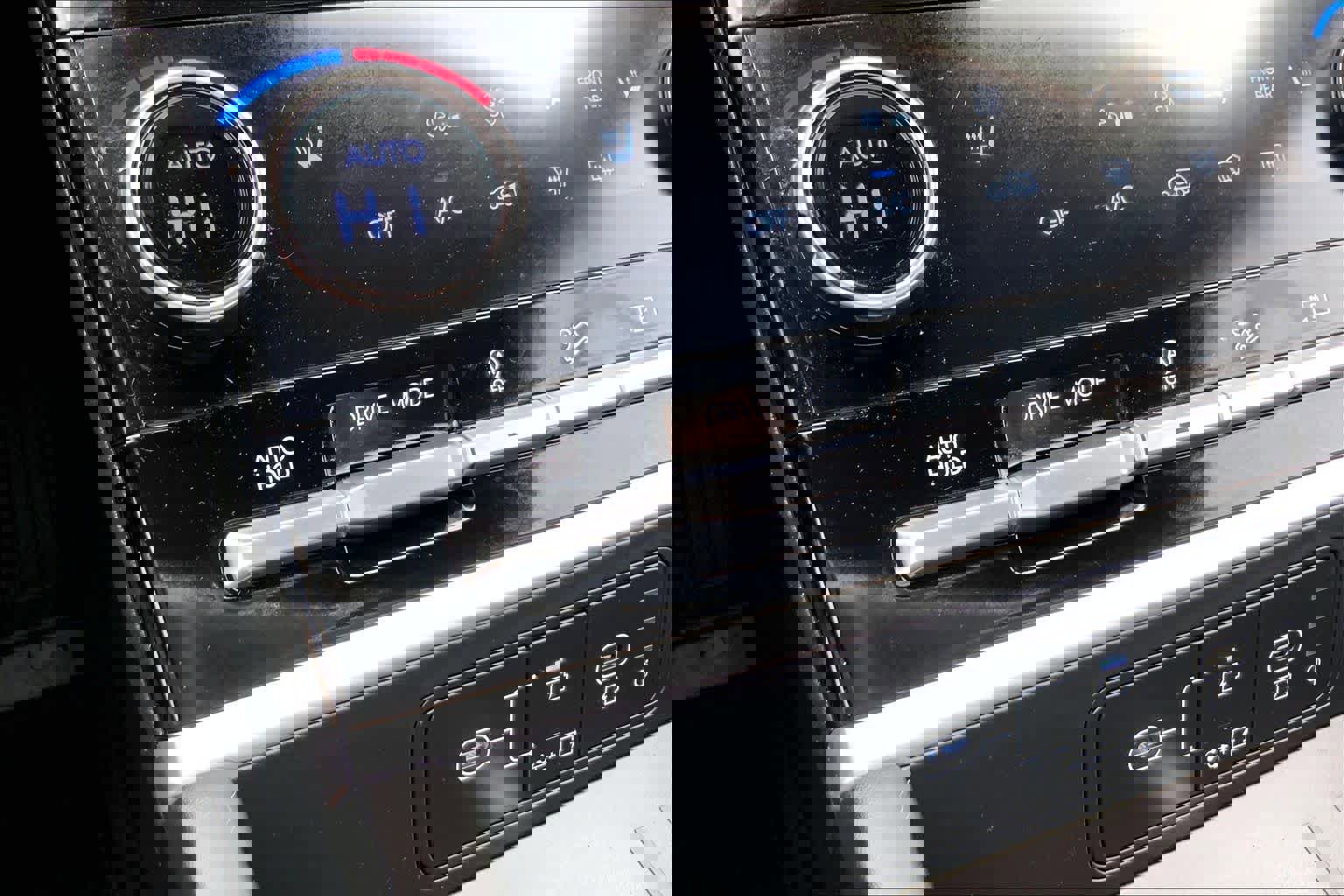 Used 2026 Hyundai Santa Fe SEL image 30