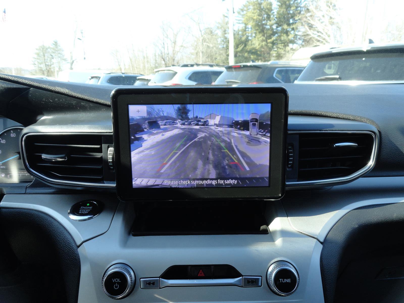 Certified 2020 Ford Explorer XLT w/ Equipment Group 202A image 17