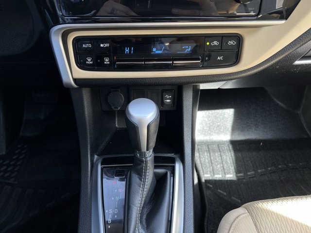 Used 2019 Toyota Corolla LE w/ Body Protection Package FWD image 19