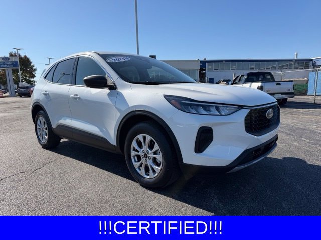 Certified 2023 Ford Escape Active AWD/4WD image 2