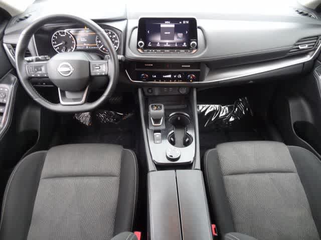Used 2025 Nissan Rogue SV AWD/4WD image 13