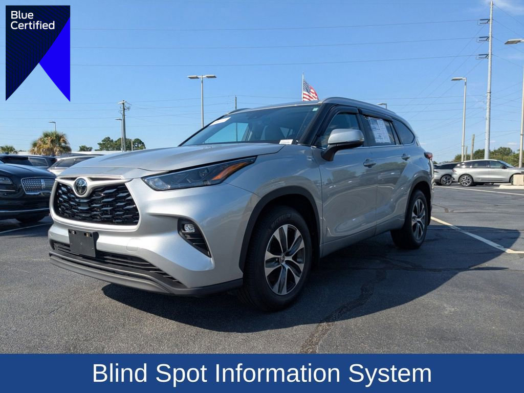 Used 2023 Toyota Highlander XLE