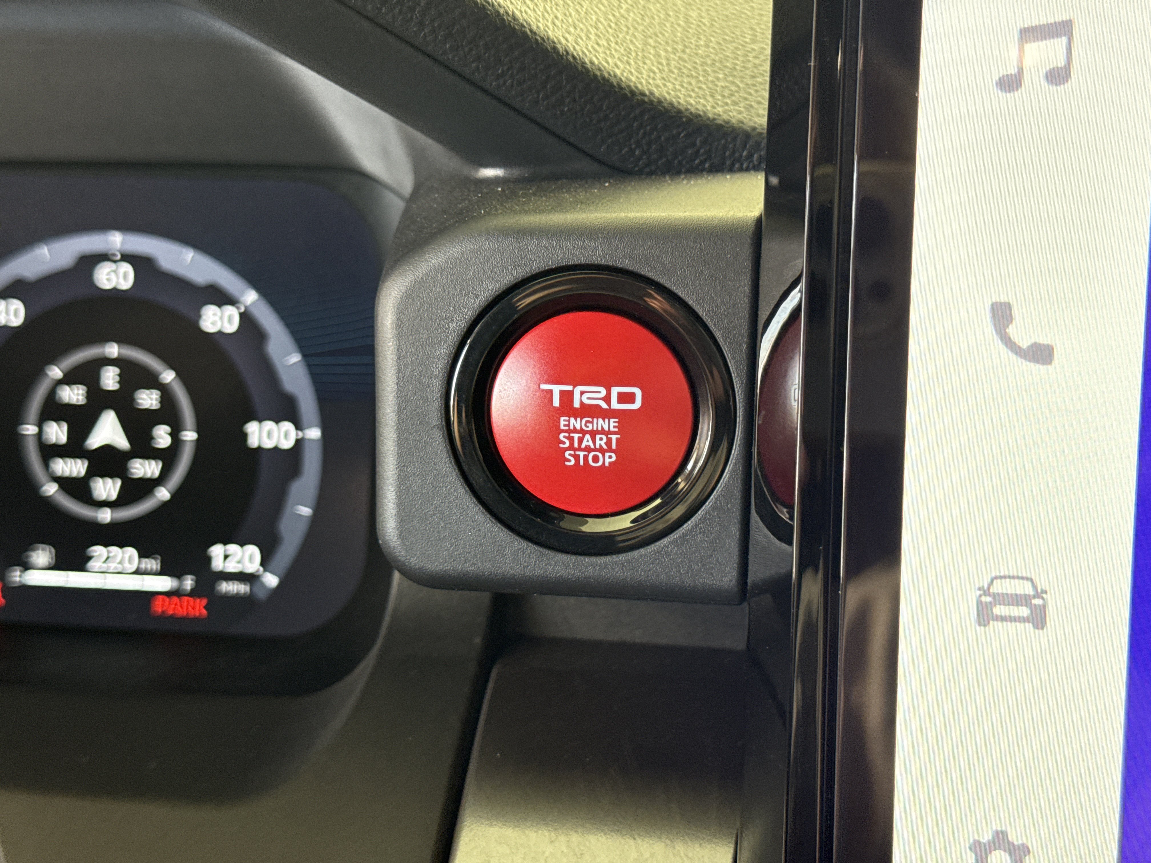 Used 2025 Toyota Tacoma TRD Sport RWD image 26