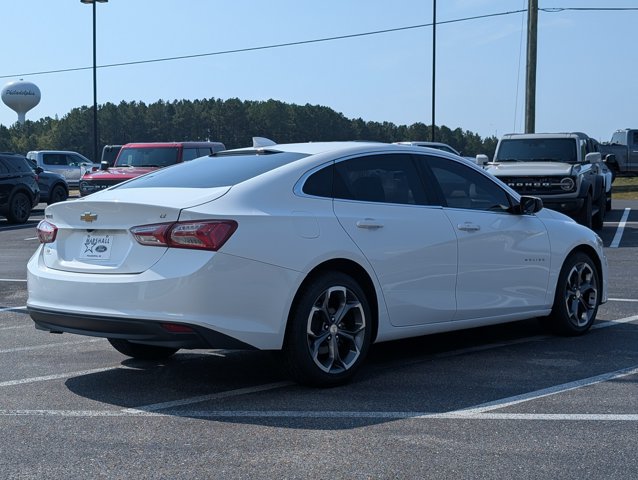 Used 2021 Chevrolet Malibu LT FWD image 5