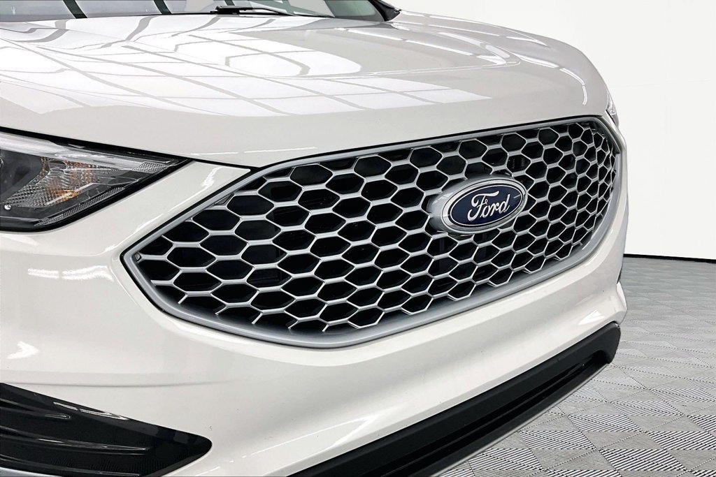Certified 2024 Ford Edge SEL w/ Convenience Package AWD/4WD image 28