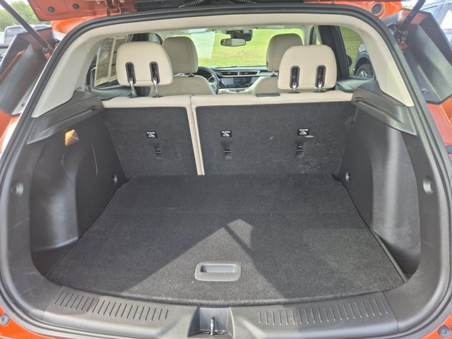Used 2023 Buick Encore GX Preferred w/ Cold Weather Comfort Package FWD image 31