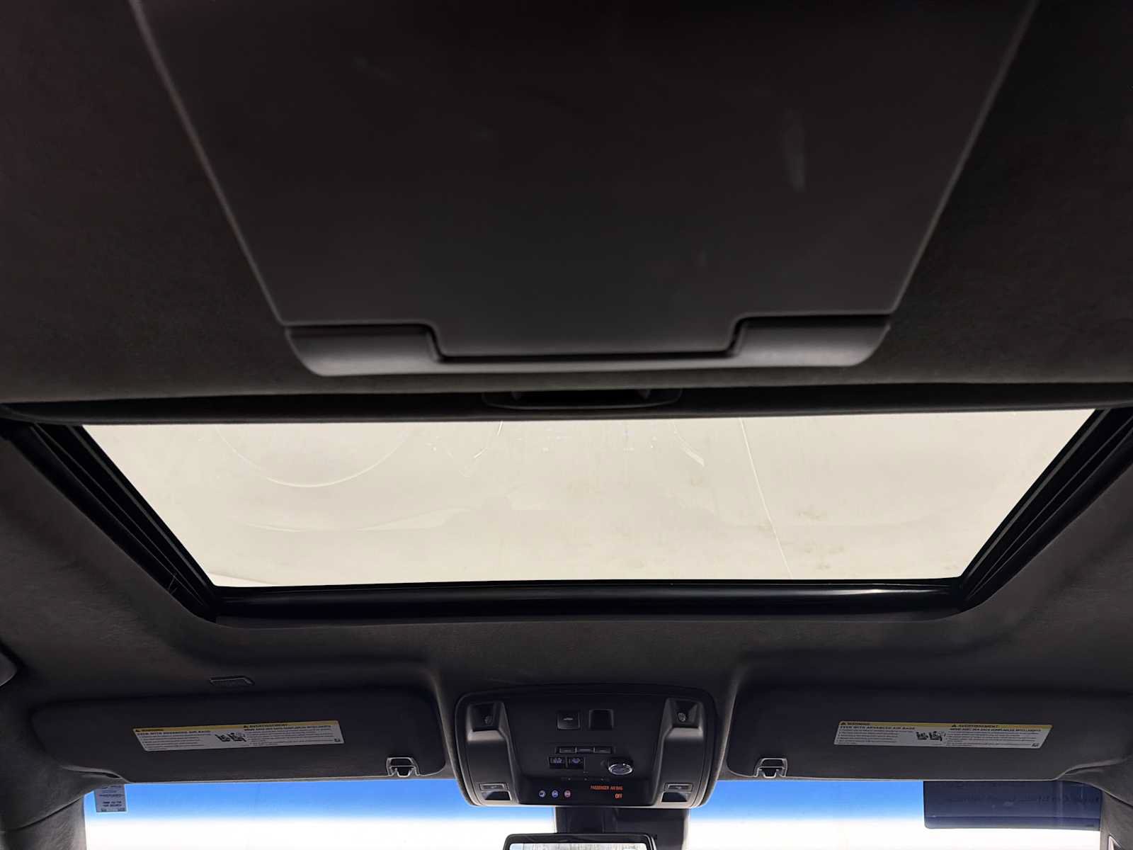 Used 2019 Cadillac Escalade Platinum AWD/4WD image 28