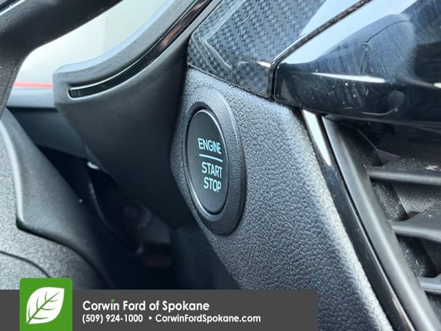 Certified 2025 Ford Escape ST-Line Select AWD/4WD image 33
