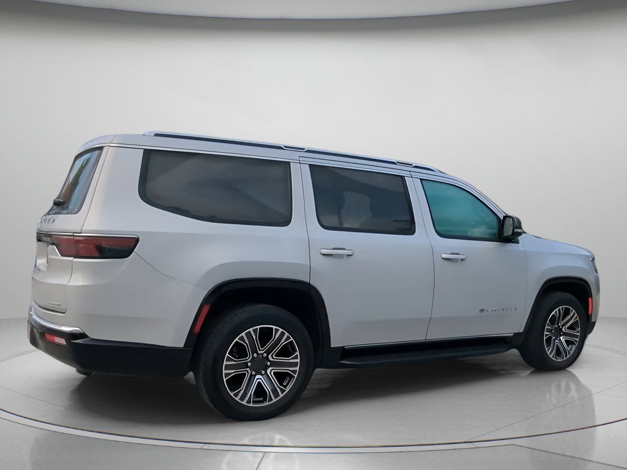 Used 2024 Jeep Wagoneer Series II w/ Flexible Seating Group RWD image 29