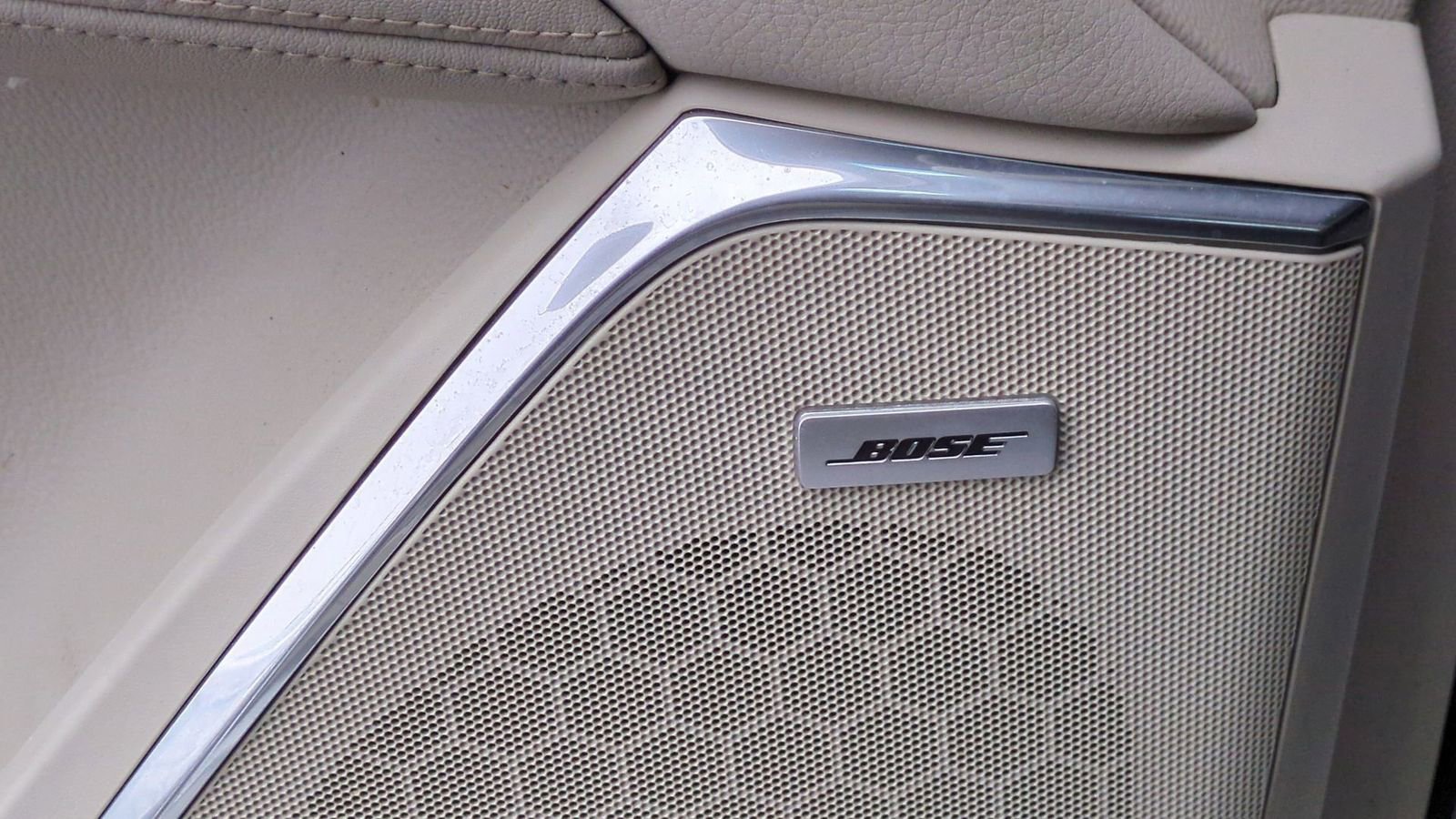 Used 2020 Cadillac Escalade Luxury image 37