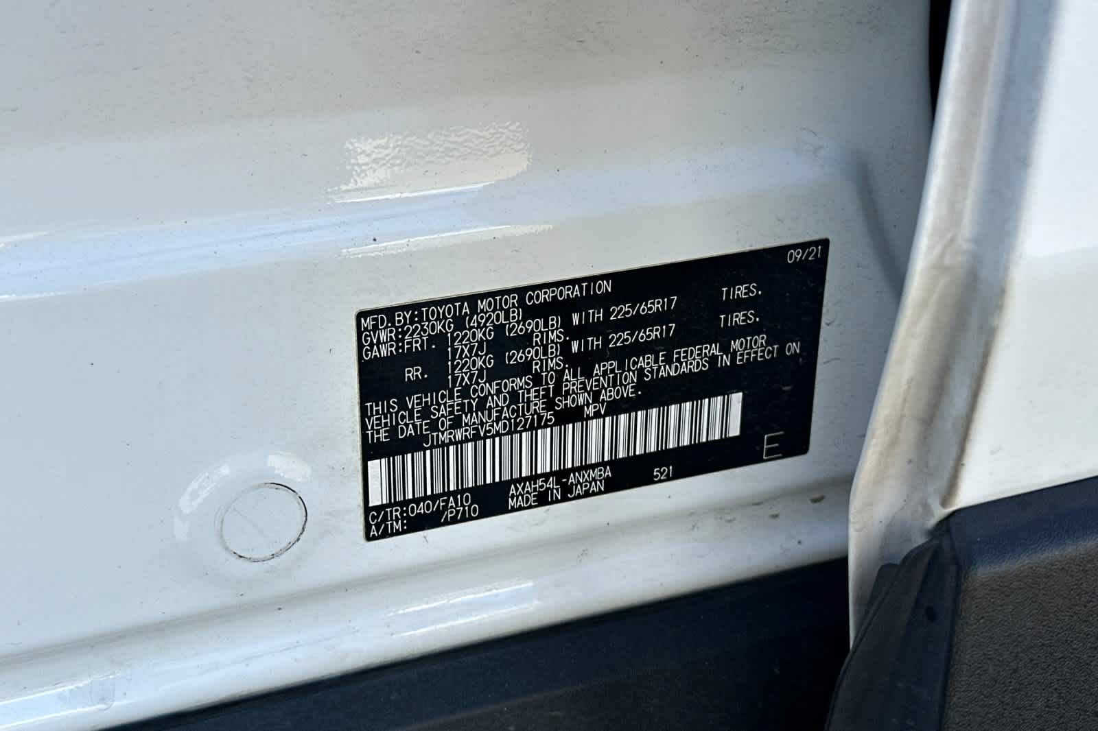 Used 2021 Toyota RAV4 XLE w/ Convenience Package AWD/4WD image 29
