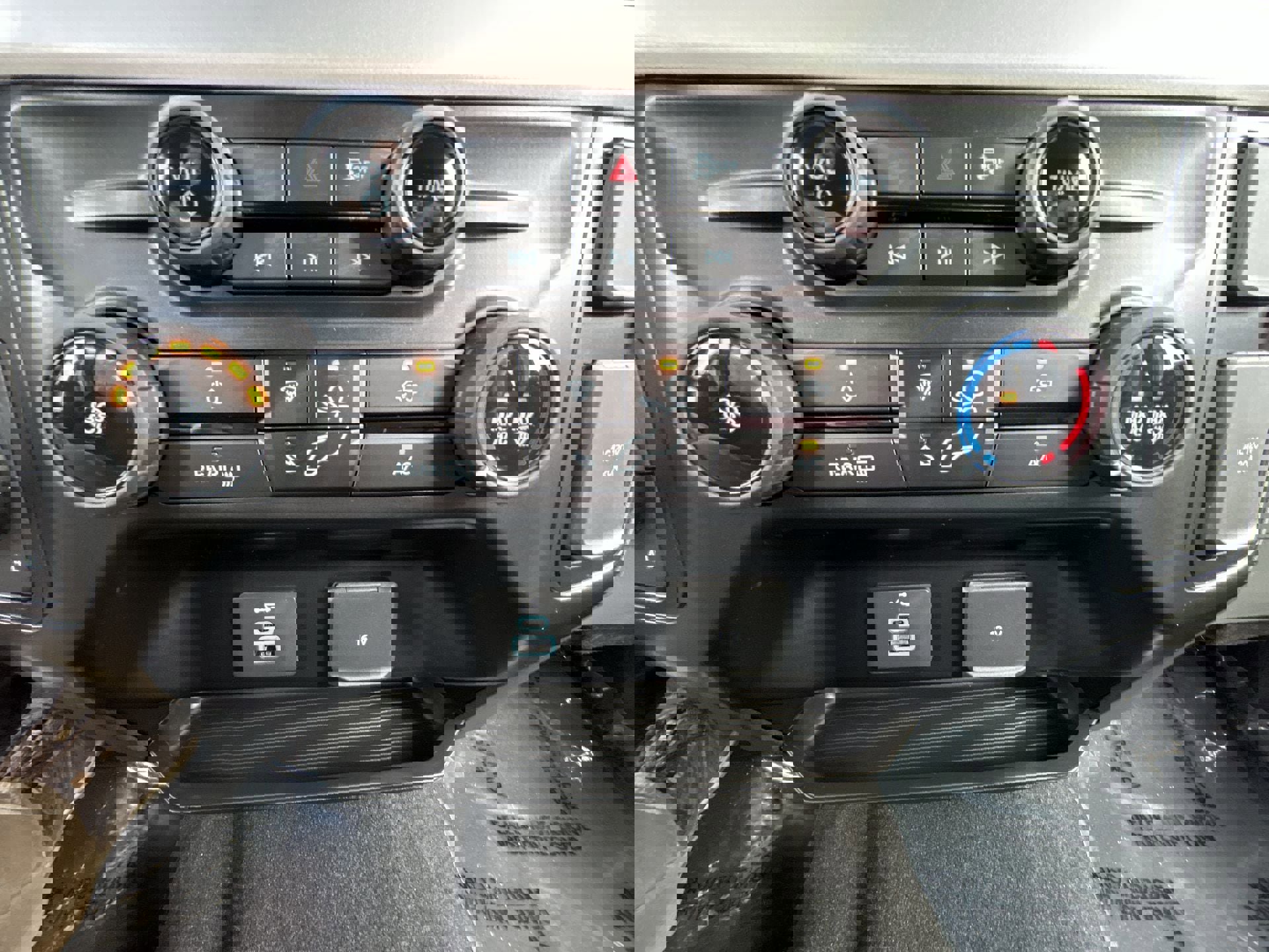 Certified 2025 Ford F250 XLT w/ FX4 Off-Road Package image 30