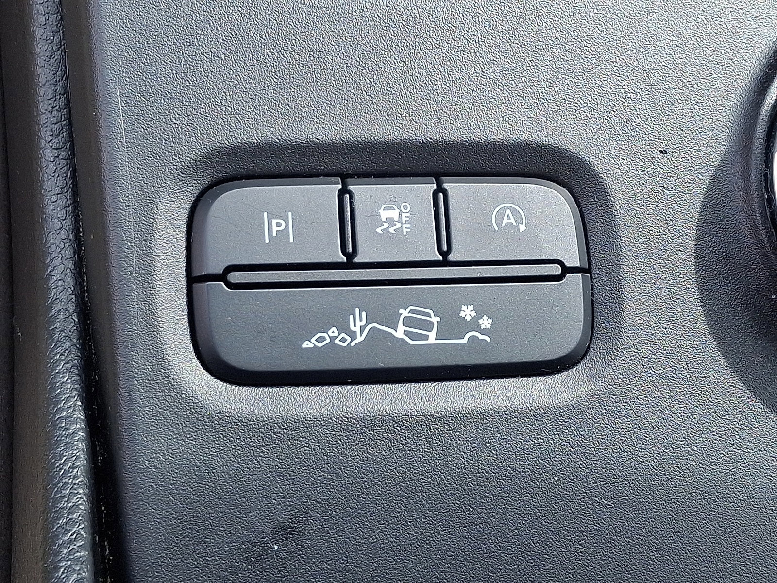 Certified 2024 Ford Ranger Lariat w/ FX4 Off-Road Package image 26