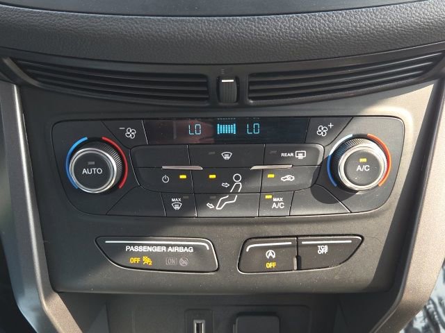 Certified 2017 Ford Escape SE image 30