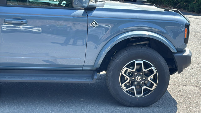 Certified 2025 Ford Bronco Outer Banks AWD/4WD image 11