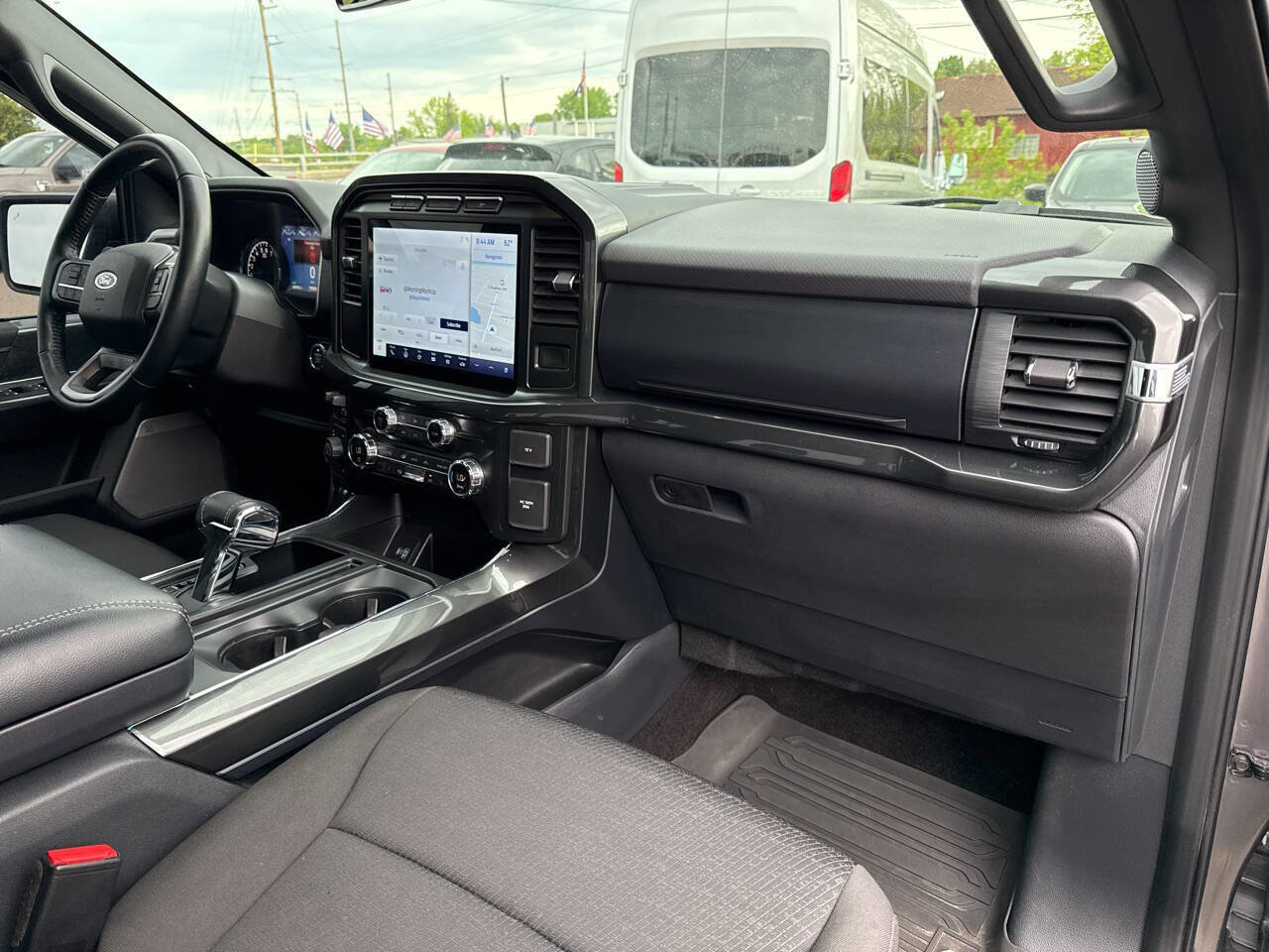 Certified 2021 Ford F150 XLT w/ Equipment Group 302A High image 17