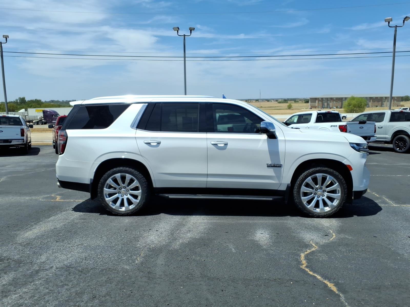 Used 2022 Chevrolet Tahoe Premier w/ Texas Edition RWD image 4