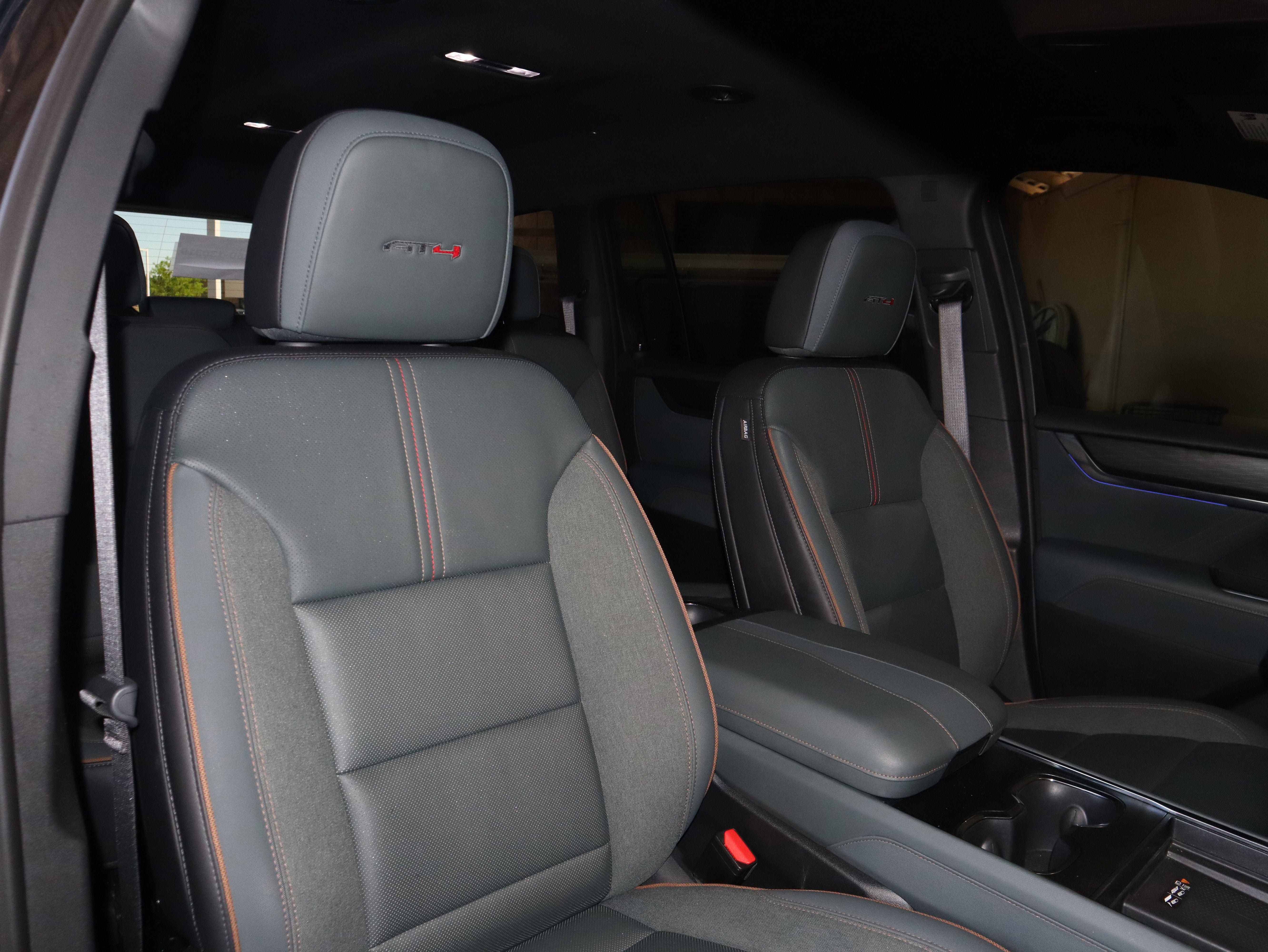 Used 2024 GMC Acadia AT4 w/ Luxury Package AWD/4WD image 42