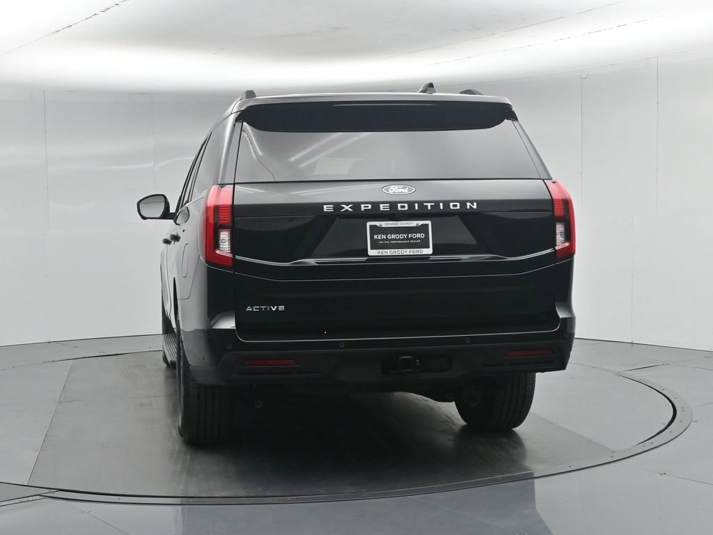 Certified 2025 Ford Expedition Active RWD image 31