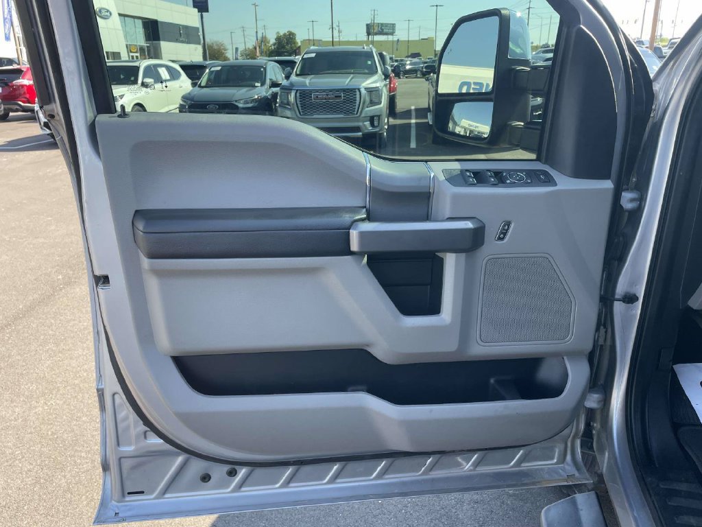 Certified 2021 Ford F250 XLT w/ XLT Premium Package AWD/4WD image 15