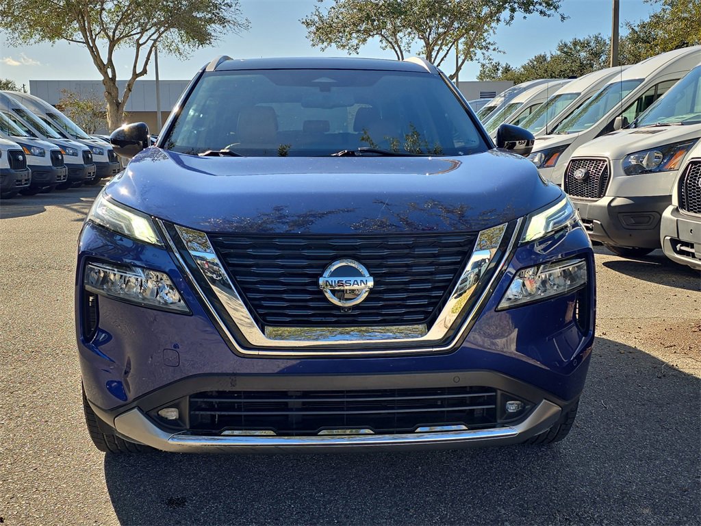 Used 2021 Nissan Rogue Platinum image 5