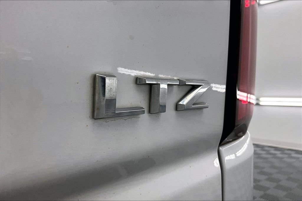Used 2023 Chevrolet Silverado 1500 LTZ w/ Technology Package AWD/4WD image 8
