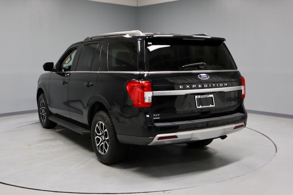Certified 2024 Ford Expedition XLT AWD/4WD image 9
