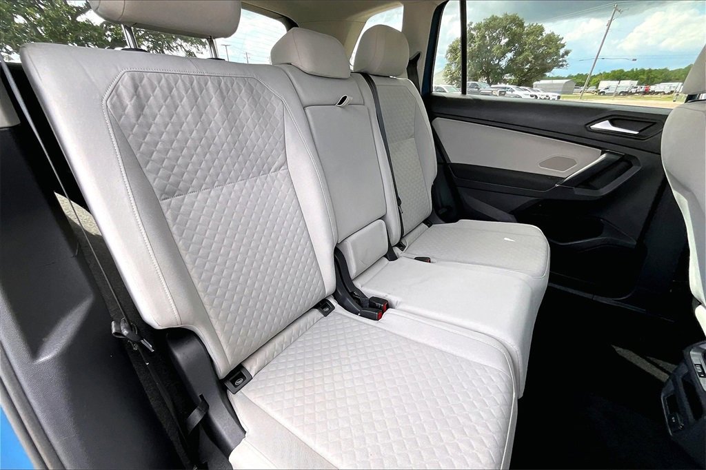 Used 2020 Volkswagen Tiguan S image 22