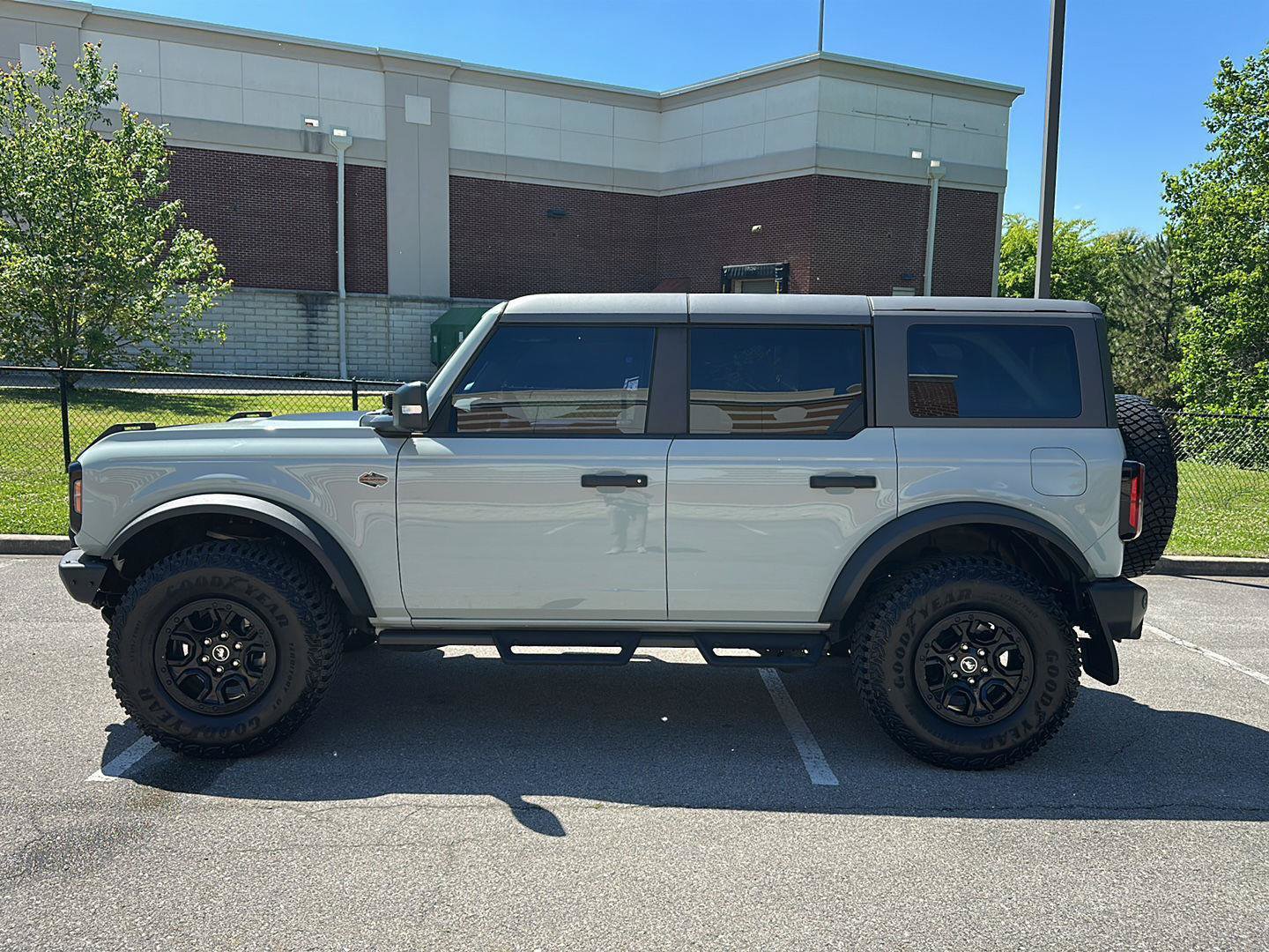 Certified 2024 Ford Bronco Wildtrak AWD/4WD image 2