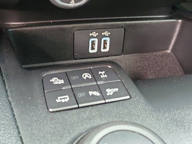 Certified 2021 Ford Ranger Lariat w/ Tremor Off-Road Package image 29