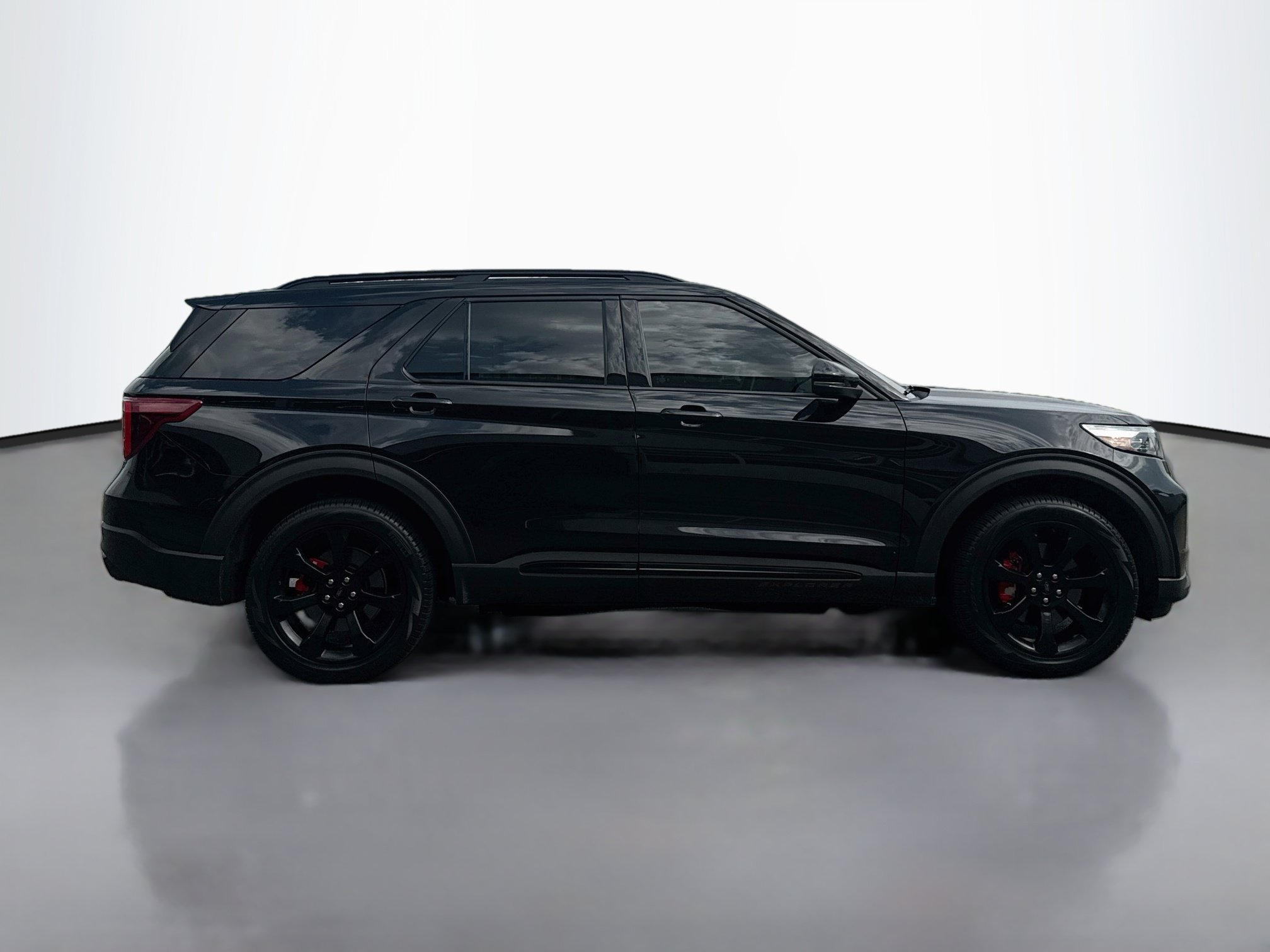 Certified 2023 Ford Explorer ST w/ Equipment Group 401A AWD/4WD image 8