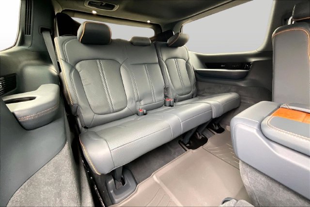 Used 2022 Jeep Grand Wagoneer Series II AWD/4WD image 30