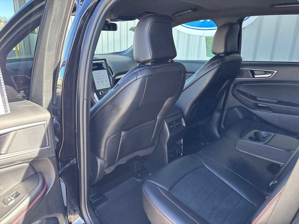 Certified 2024 Ford Edge ST-Line AWD/4WD image 25
