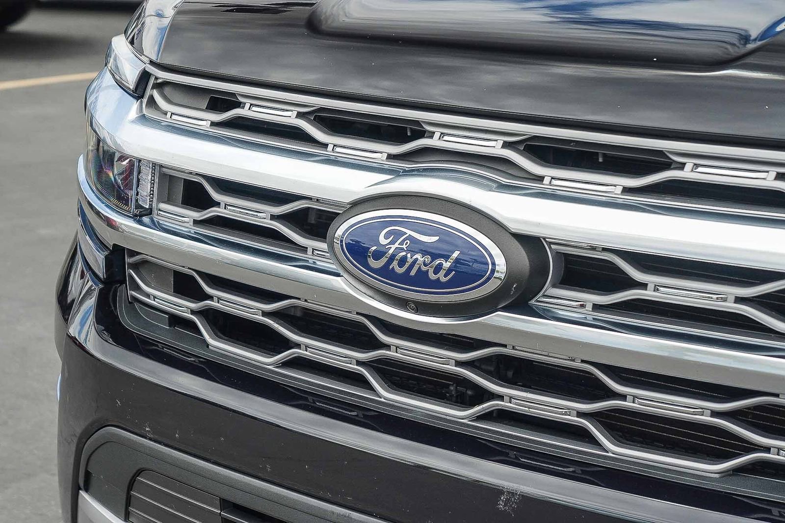 Certified 2023 Ford Expedition Max Platinum AWD/4WD image 9
