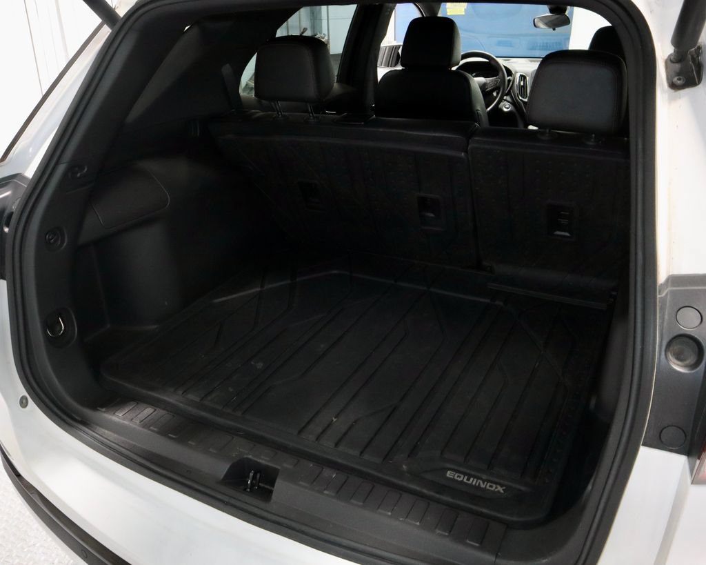 Used 2024 Chevrolet Equinox RS w/ RS Leather Package FWD image 14