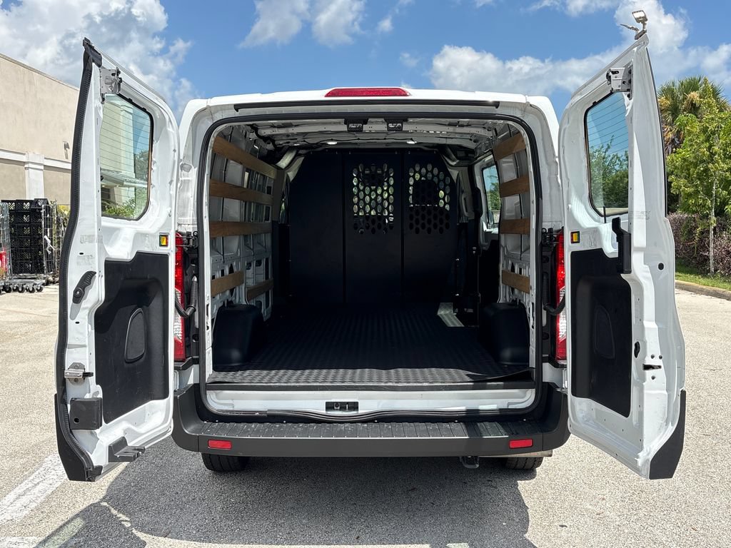 Certified 2025 Ford Transit 250 Low Roof w/ Exterior Upgrade Package RWD image 27