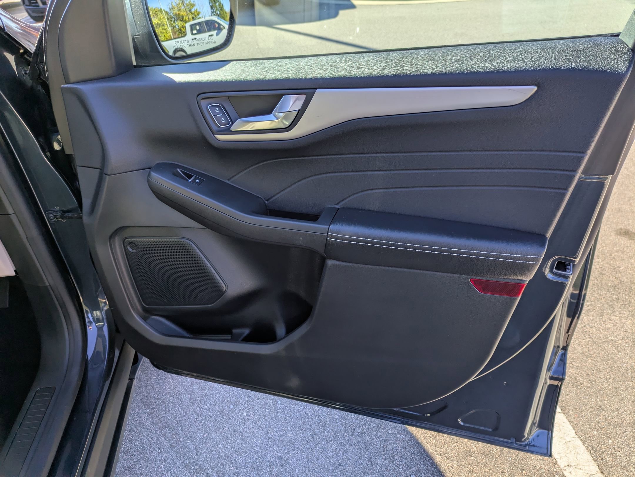 Certified 2022 Ford Escape SEL w/ Technology Package image 37