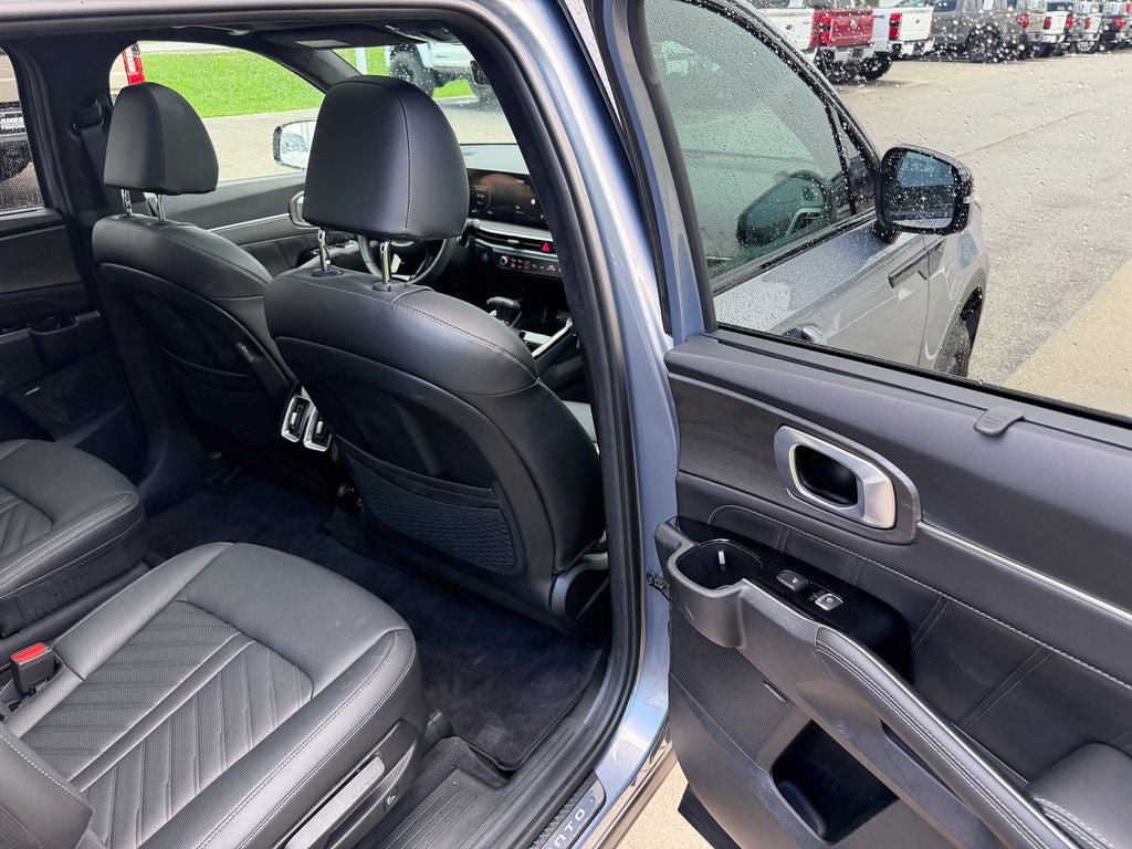 Used 2024 Kia Sorento SX Prestige AWD/4WD image 17