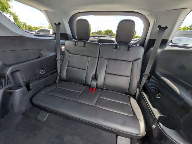 Certified 2023 Ford Explorer XLT w/ Equipment Group 202A AWD/4WD image 19