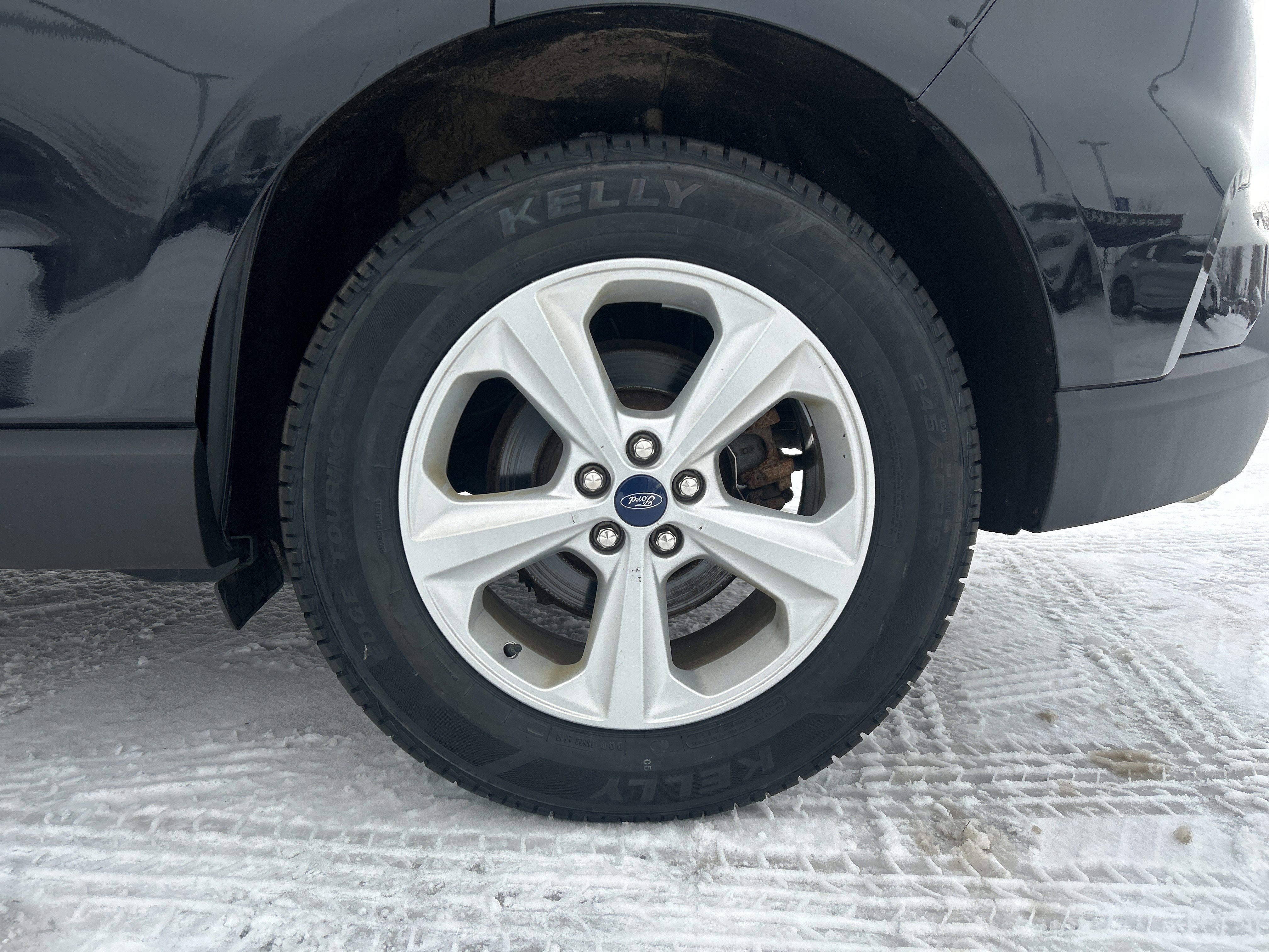 Certified 2020 Ford Edge SE image 22